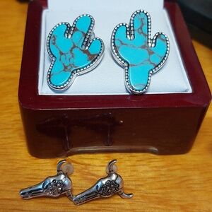 Turquoise cactus Silvertone Bull Earrings Western